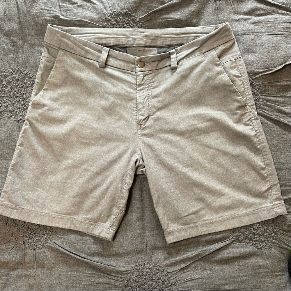 Lululemon 36 Waist Grey Stretch Shorts